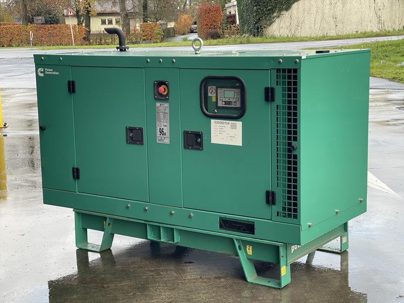Cummins C 22 D 5 - Elektrisk generator: bilde 1 Cummins C 22 D 5 - Elektrisk generator: bilde 1