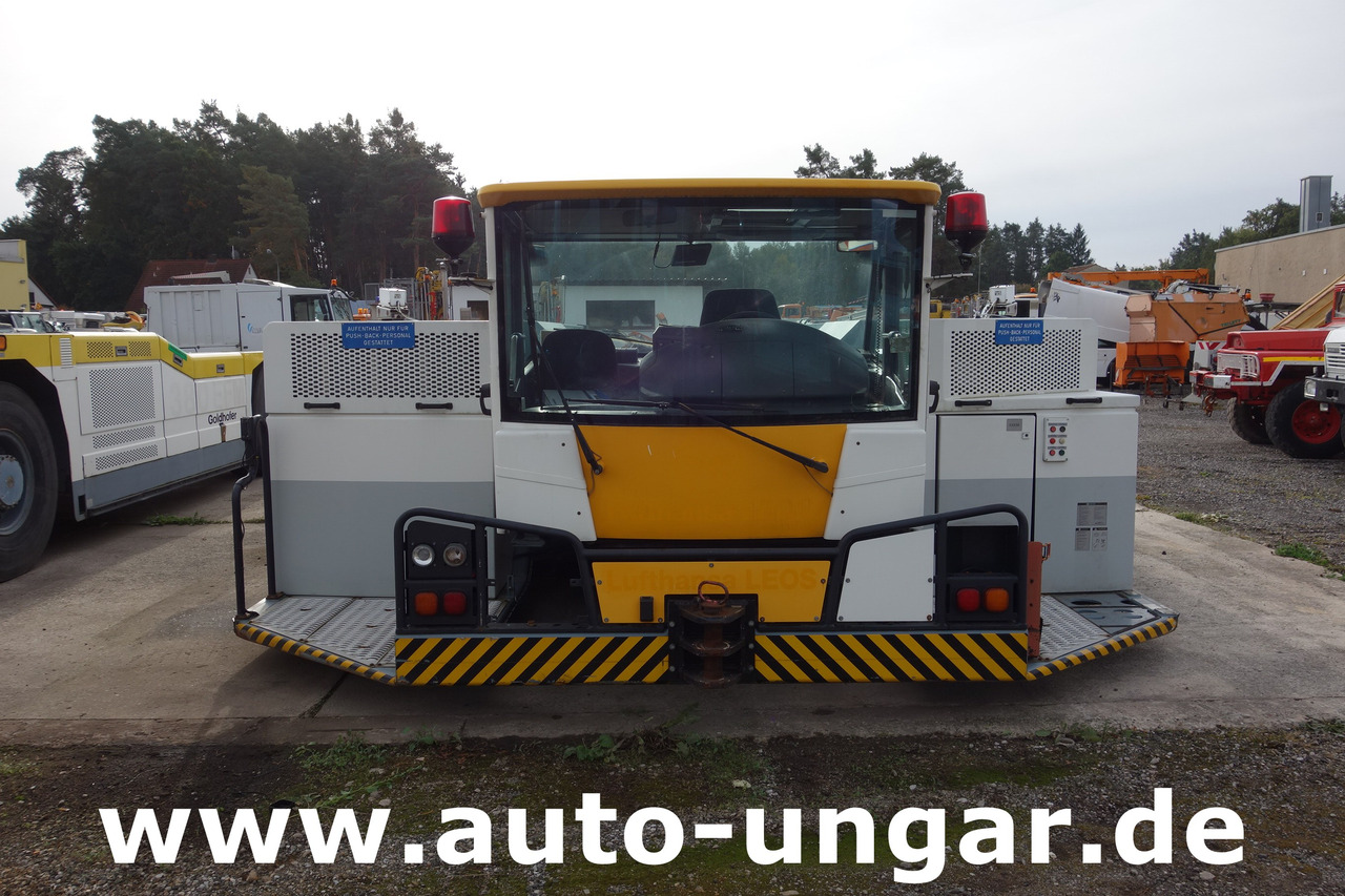 Goldhofer AST-1X 1360 Allradlenkung 6x6 towbarless Pushback Airbus A380 Deutz TCD 2015 V08 - 1.360PS - Pushbacktraktor: bilde 2 Goldhofer AST-1X 1360 Allradlenkung 6x6 towbarless Pushback Airbus A380 Deutz TCD 2015 V08 - 1.360PS - Pushbacktraktor: bilde 2