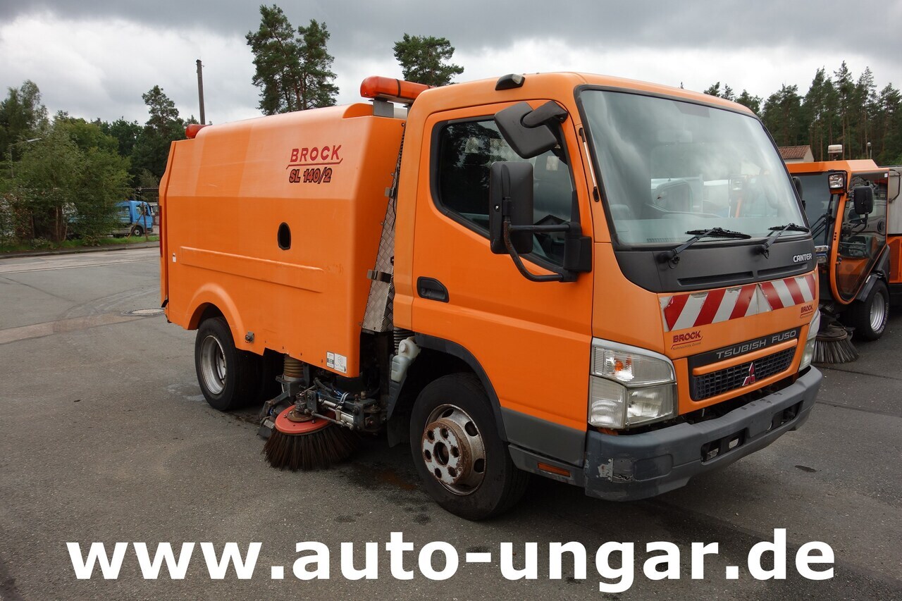 Mitsubishi Fuso Canter 7C15 mit Brock SL 140/2 Kehrmaschine Euro 4 - Feiebil: bilde 1 Mitsubishi Fuso Canter 7C15 mit Brock SL 140/2 Kehrmaschine Euro 4 - Feiebil: bilde 1