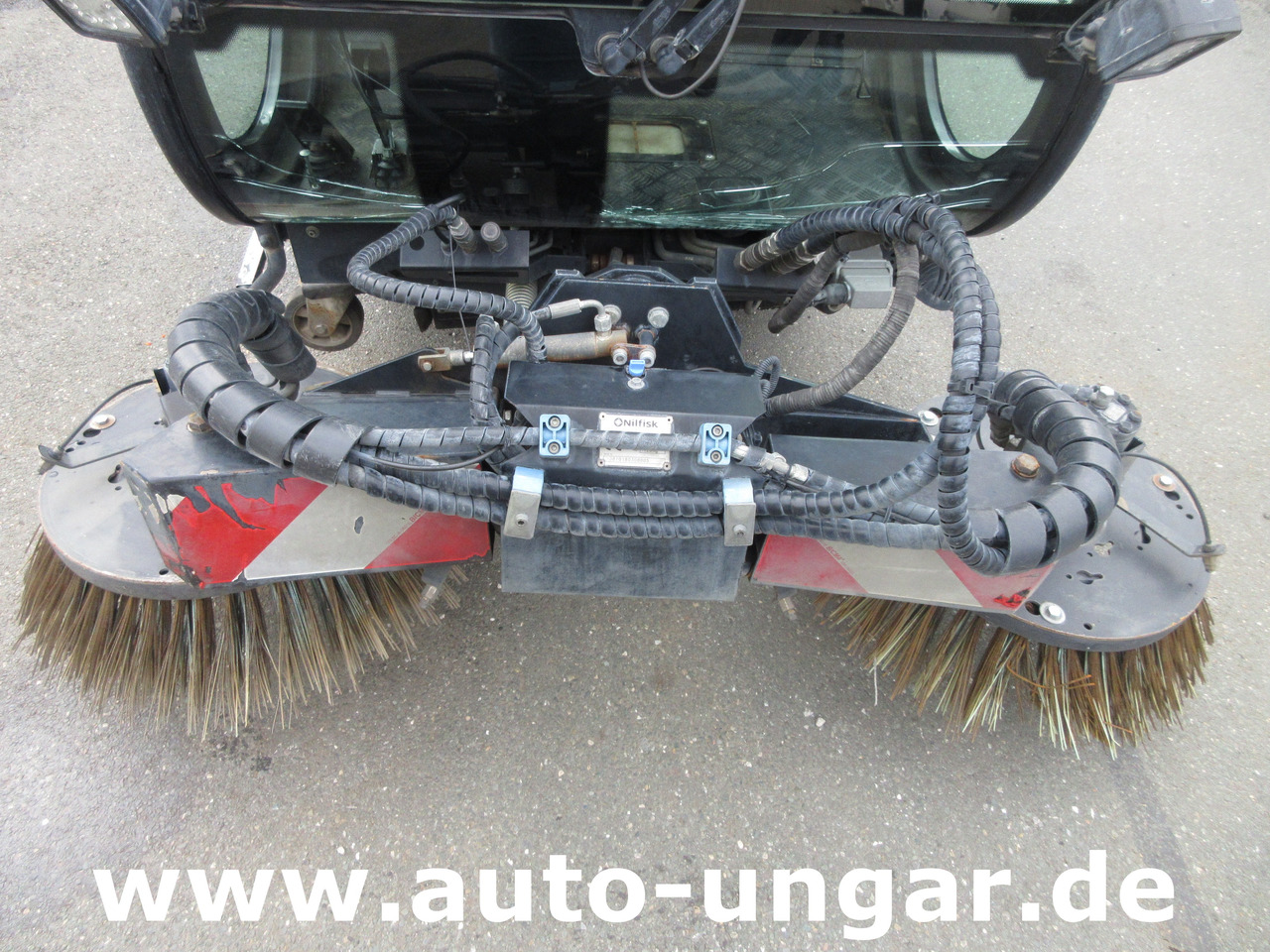 Nilfisk CR3500 CityRanger Schmidt Flexigo Multigo 4x4 Kehrmaschine Geräteträger - Feiebil: bilde 3 Nilfisk CR3500 CityRanger Schmidt Flexigo Multigo 4x4 Kehrmaschine Geräteträger - Feiebil: bilde 3