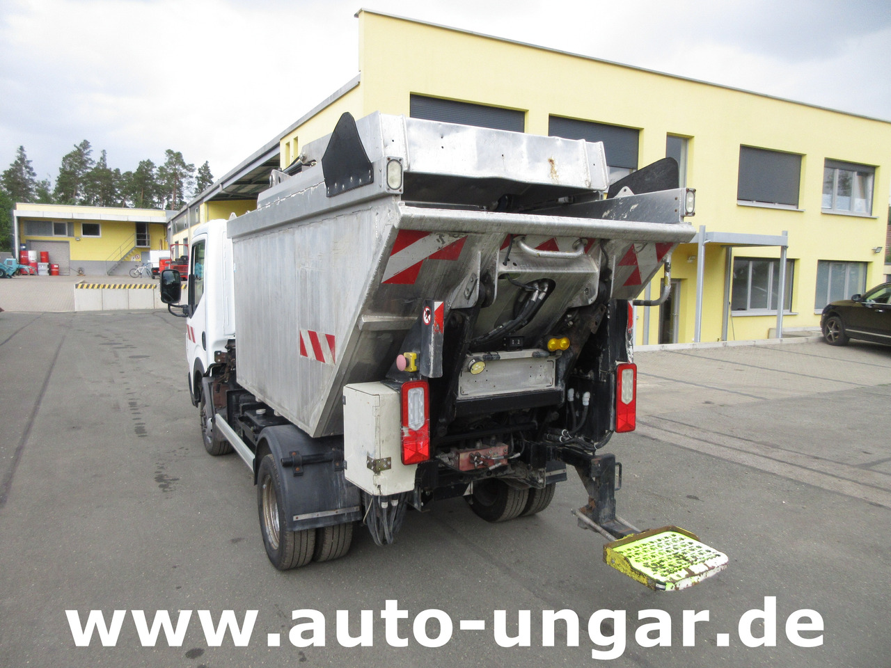 RENAULT Maxity 3.500kg Faun Provence Benne Müllwagen 5m³ Alumulde mit Presse - Søppelbil: bilde 4 RENAULT Maxity 3.500kg Faun Provence Benne Müllwagen 5m³ Alumulde mit Presse - Søppelbil: bilde 4