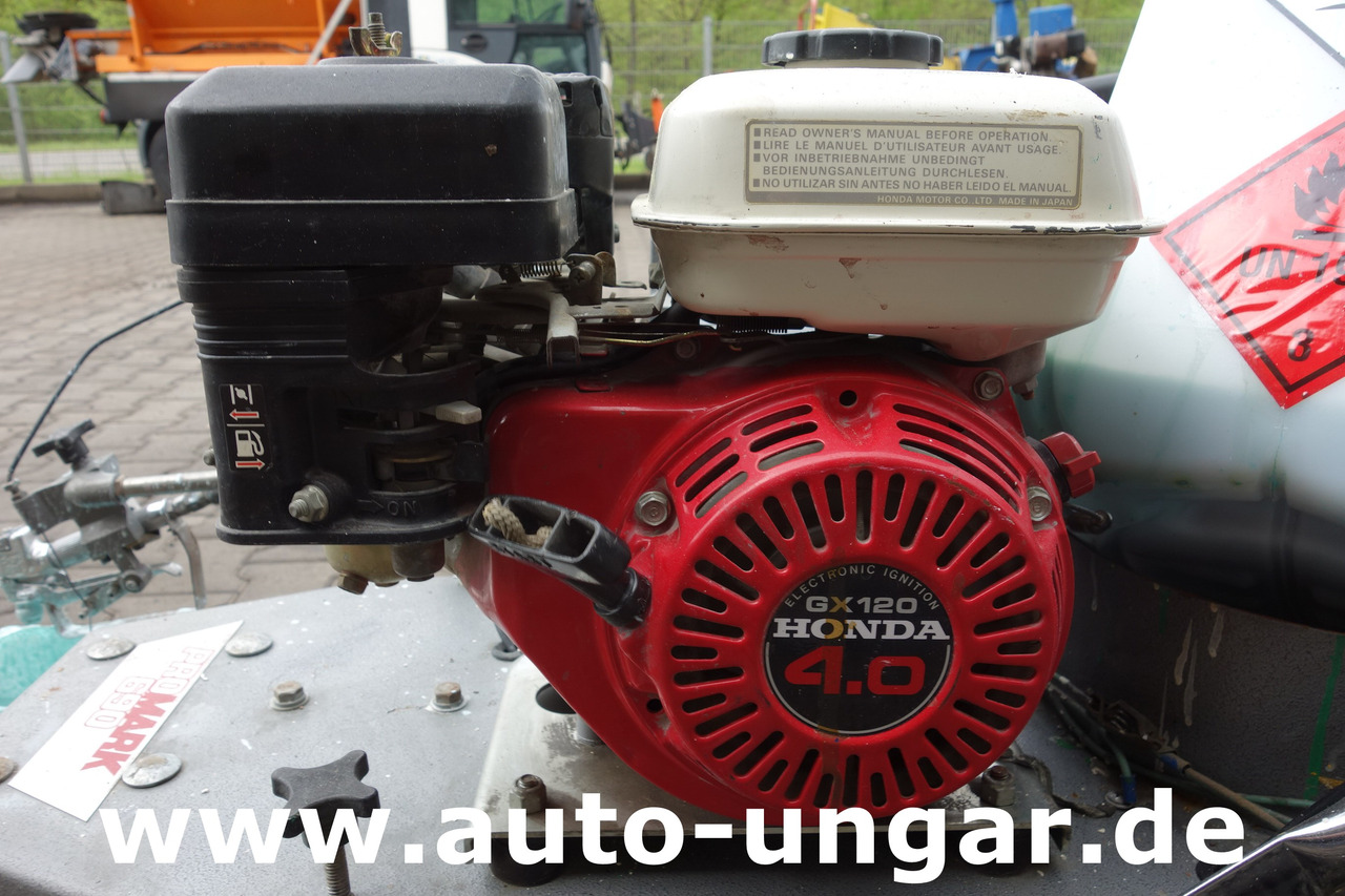 Titan Promark 690 Graco LineLazer Airless Roadmarking Machine Markiermaschine - Asfaltteknikk: bilde 3 Titan Promark 690 Graco LineLazer Airless Roadmarking Machine Markiermaschine - Asfaltteknikk: bilde 3