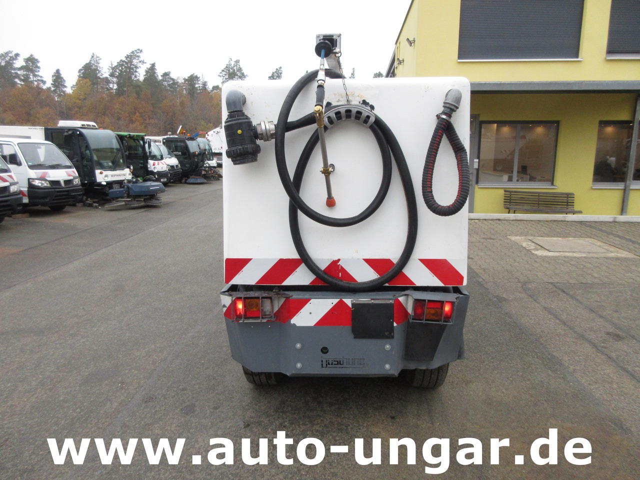 BOSCHUNG L3 Laveuse Kärcher Baujahr 2015 mit Hochdruckreiniger am Heck - Utility-/ Spesiell maskin: bilde 5 BOSCHUNG L3 Laveuse Kärcher Baujahr 2015 mit Hochdruckreiniger am Heck - Utility-/ Spesiell maskin: bilde 5