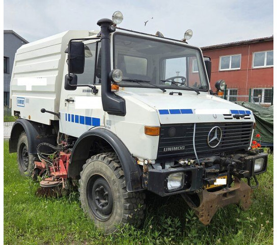 Mercedes-Benz Unimog 1400 +Schmidt SK320 - Bygg og anlegg: bilde 1 Mercedes-Benz Unimog 1400 +Schmidt SK320 - Bygg og anlegg: bilde 1