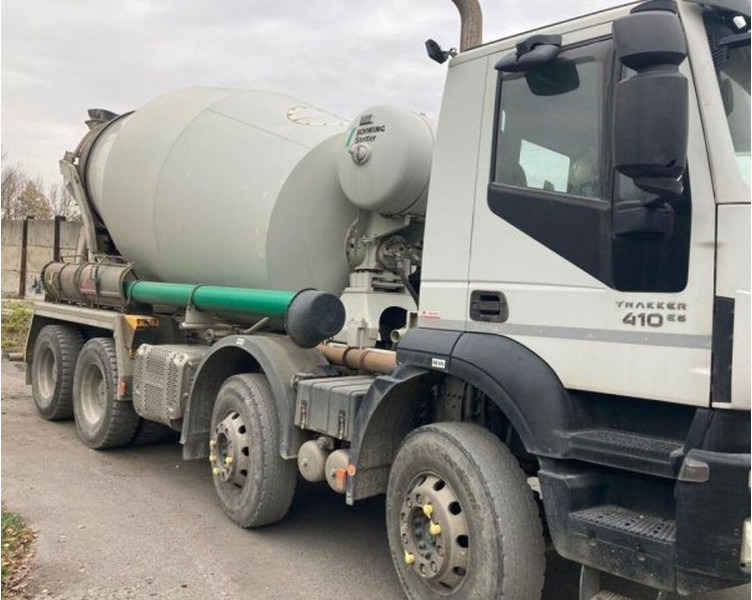 Iveco 8x4 Trakker AD340.T41B +9m3 - Betongbil: bilde 2 Iveco 8x4 Trakker AD340.T41B +9m3 - Betongbil: bilde 2