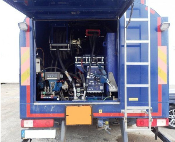 Renault 19.5t +8m3 (5+3) Kobit - Tankbil: bilde 4 Renault 19.5t +8m3 (5+3) Kobit - Tankbil: bilde 4
