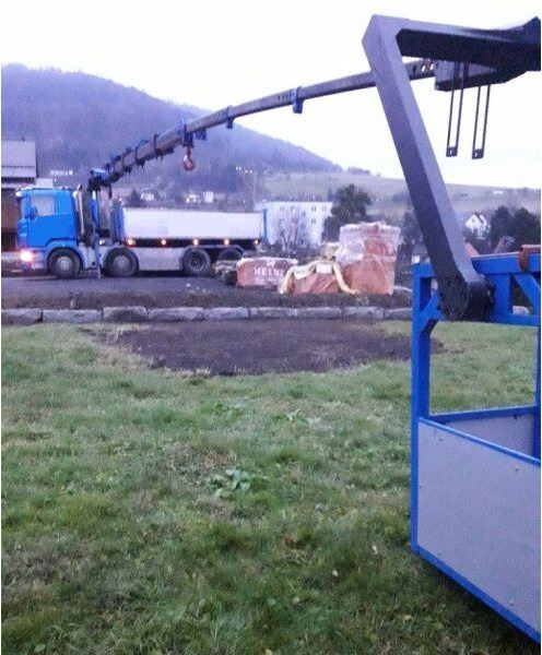 Scania 8x4 bord. R500 +23m crane - Tippbil, Kranbil: bilde 4 Scania 8x4 bord. R500 +23m crane - Tippbil, Kranbil: bilde 4