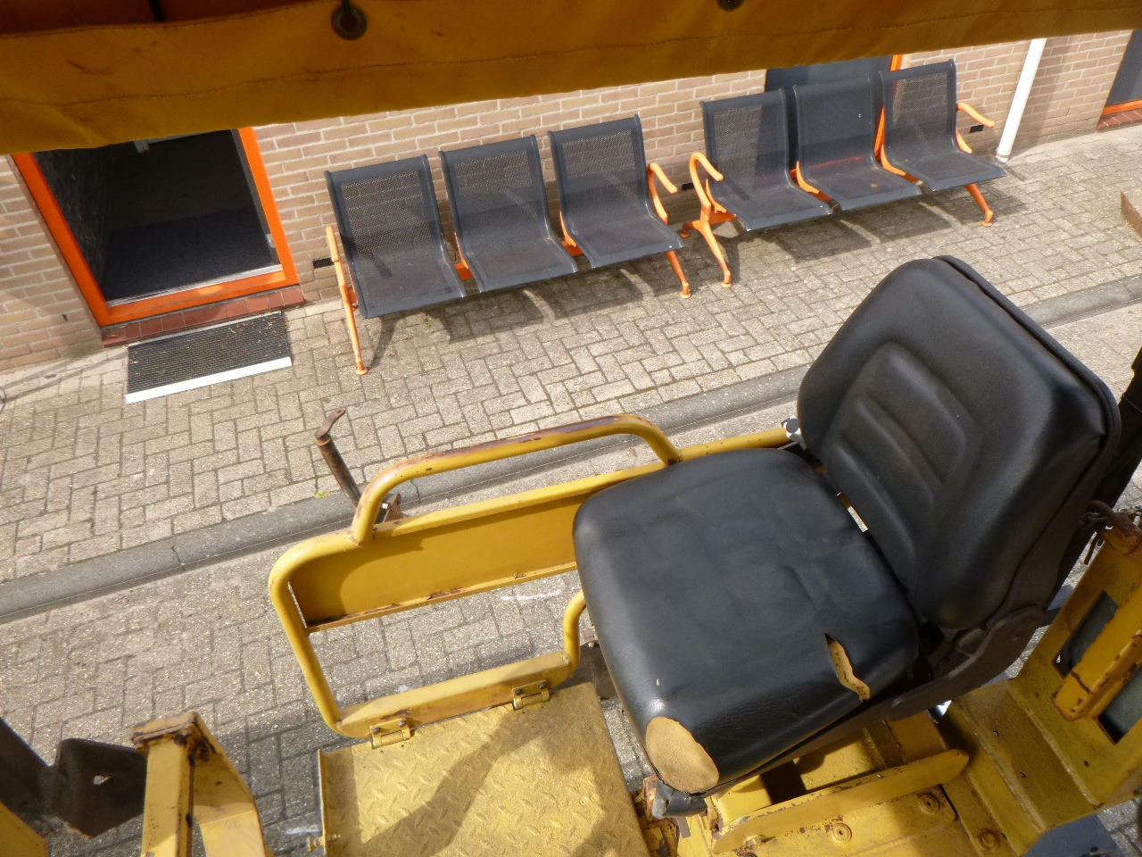 Asfaltutlegger CATERPILLAR BB730: bilde 31