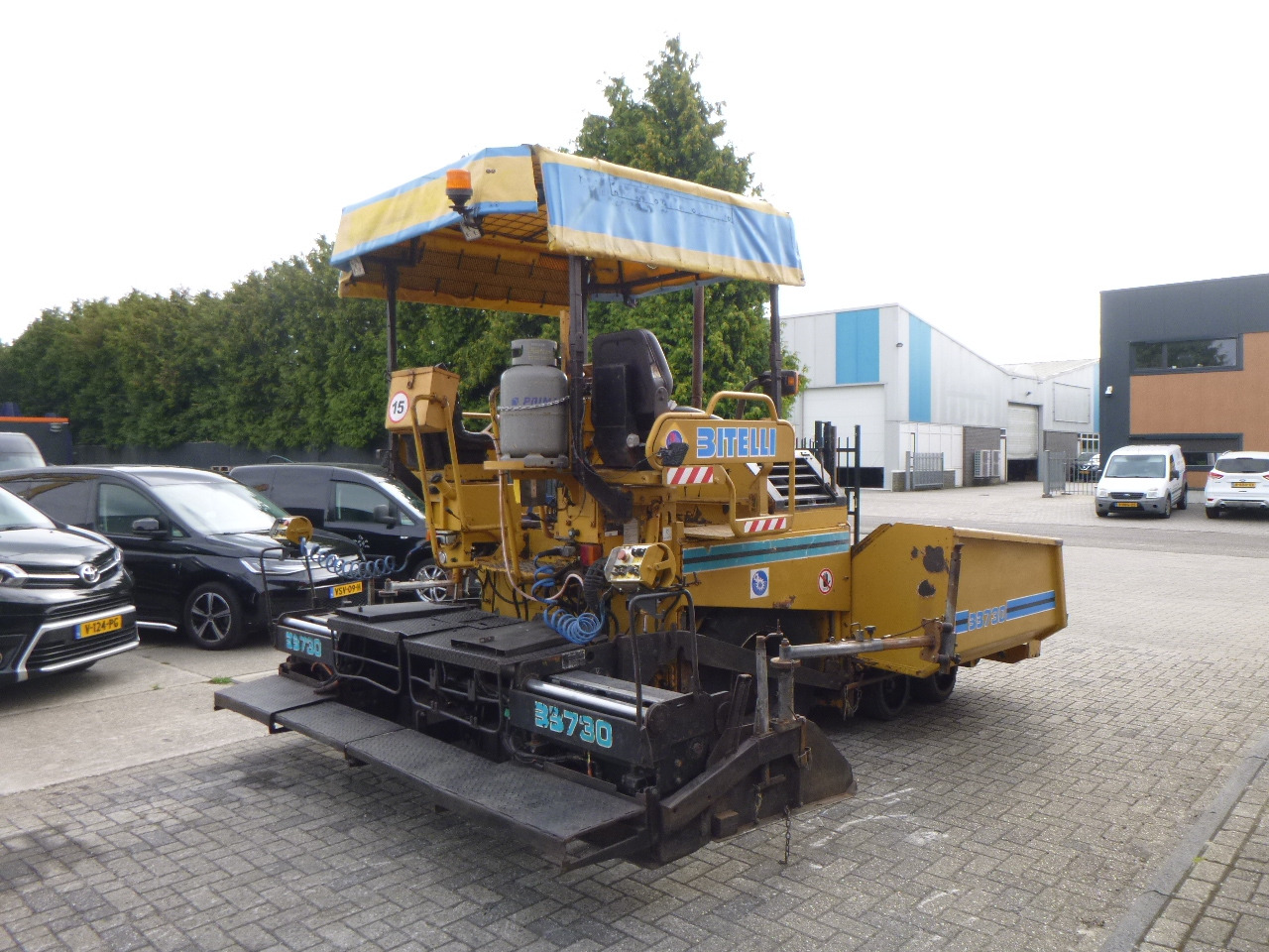 Asfaltutlegger CATERPILLAR BB730: bilde 18