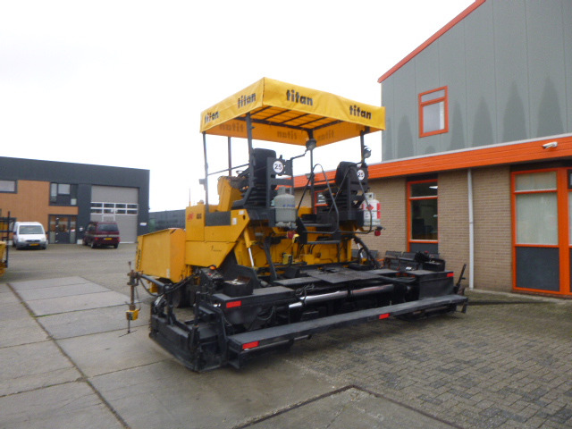 INGERSOLL RAND ABG TITAN 473 - Asfaltutlegger: bilde 2 INGERSOLL RAND ABG TITAN 473 - Asfaltutlegger: bilde 2