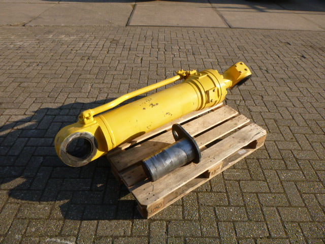 KOMATSU WA600 - Hydraulisk sylinder for Hjullaster: bilde 3 KOMATSU WA600 - Hydraulisk sylinder for Hjullaster: bilde 3