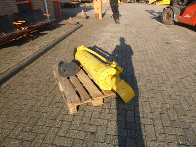 KOMATSU WA600 - Hydraulisk sylinder for Hjullaster: bilde 2 KOMATSU WA600 - Hydraulisk sylinder for Hjullaster: bilde 2