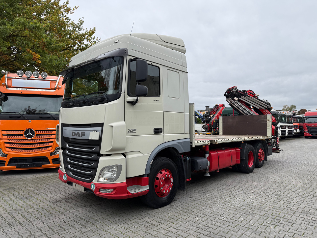 Daf XF440 6X2 Fassi 235 mit Jib bis 24.50 Meter - Planbil, Kranbil: bilde 1 Daf XF440 6X2 Fassi 235 mit Jib bis 24.50 Meter - Planbil, Kranbil: bilde 1