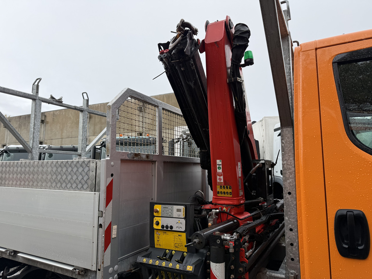 Iveco Daily 55S18W 4X4 Palfinger PK 7.501 - Varebil med plan: bilde 3 Iveco Daily 55S18W 4X4 Palfinger PK 7.501 - Varebil med plan: bilde 3