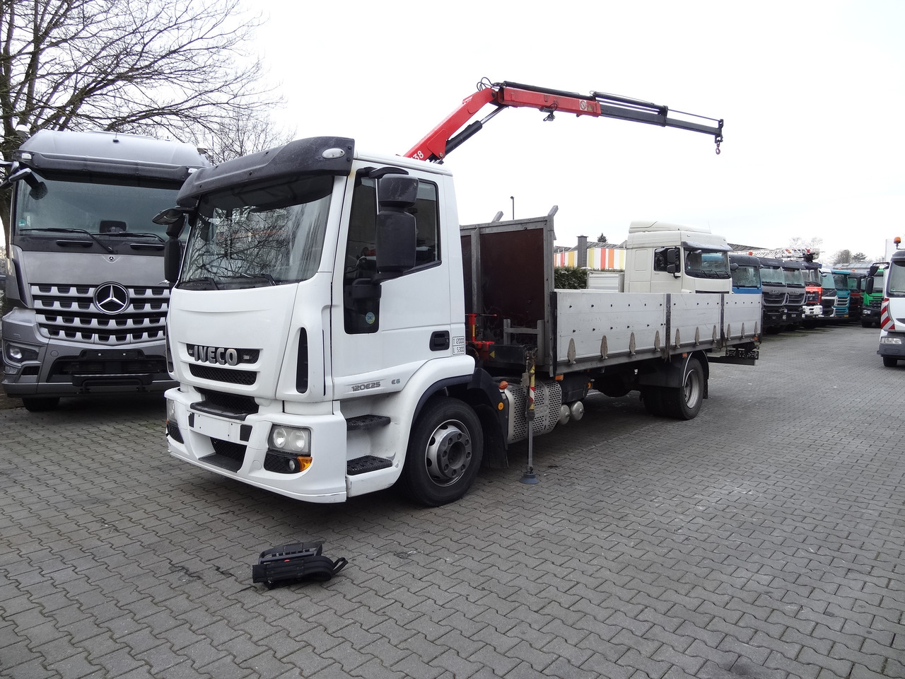 Iveco EuroCargo 120E25 Fassi F38 - Kranbil, Planbil: bilde 1 Iveco EuroCargo 120E25 Fassi F38 - Kranbil, Planbil: bilde 1