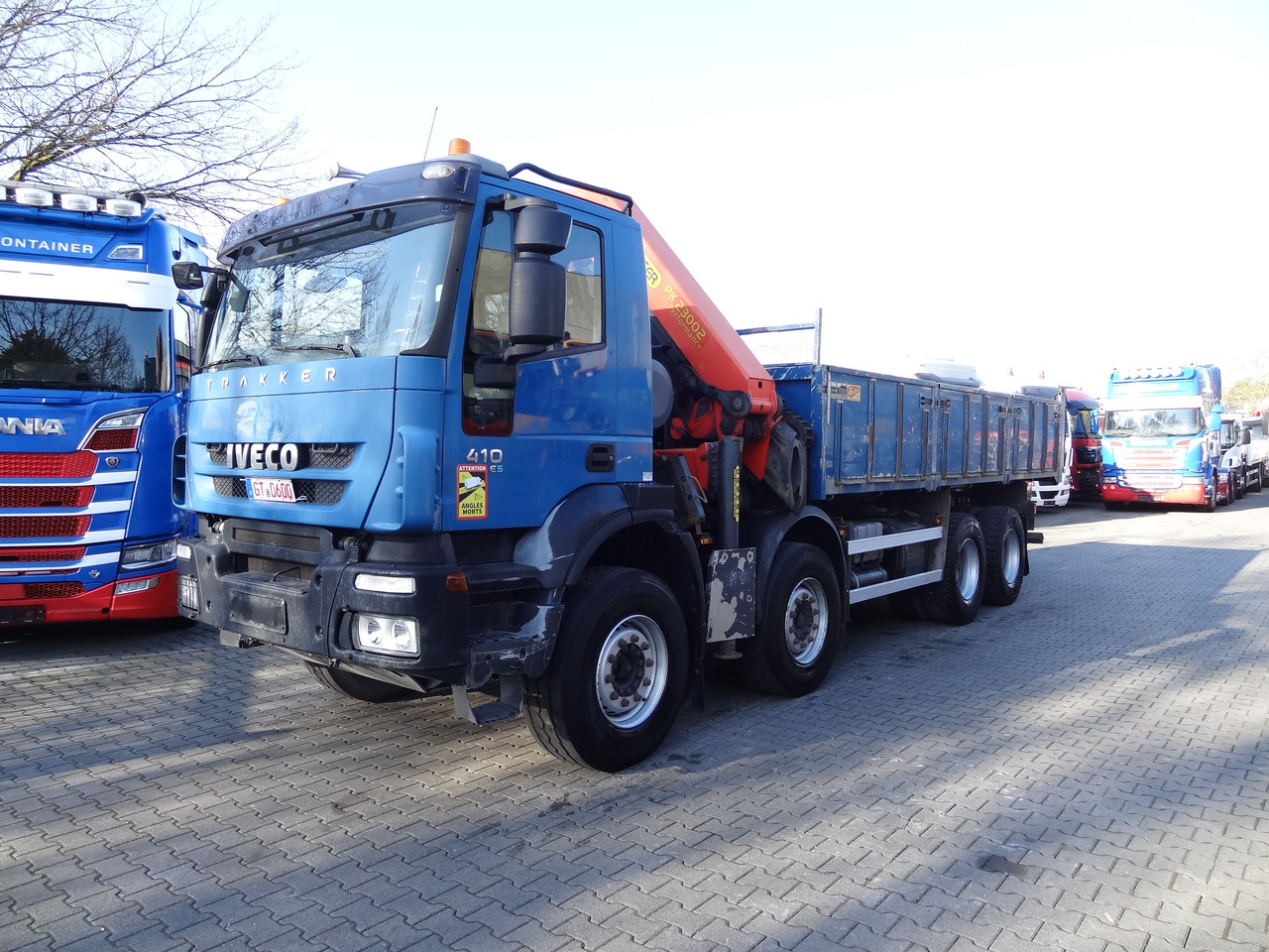 Iveco Trakker AD340T41 8X4 Kipper Kran Palfinger 23002 - Kranbil, Tippbil: bilde 1 Iveco Trakker AD340T41 8X4 Kipper Kran Palfinger 23002 - Kranbil, Tippbil: bilde 1