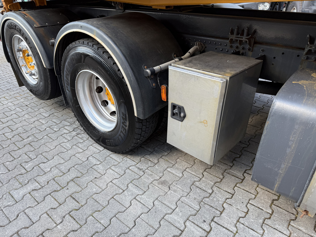 MAN TGA 26.360 6X2 Kipper Kran Palfinger 15500 - Tippbil, Kranbil: bilde 2 MAN TGA 26.360 6X2 Kipper Kran Palfinger 15500 - Tippbil, Kranbil: bilde 2