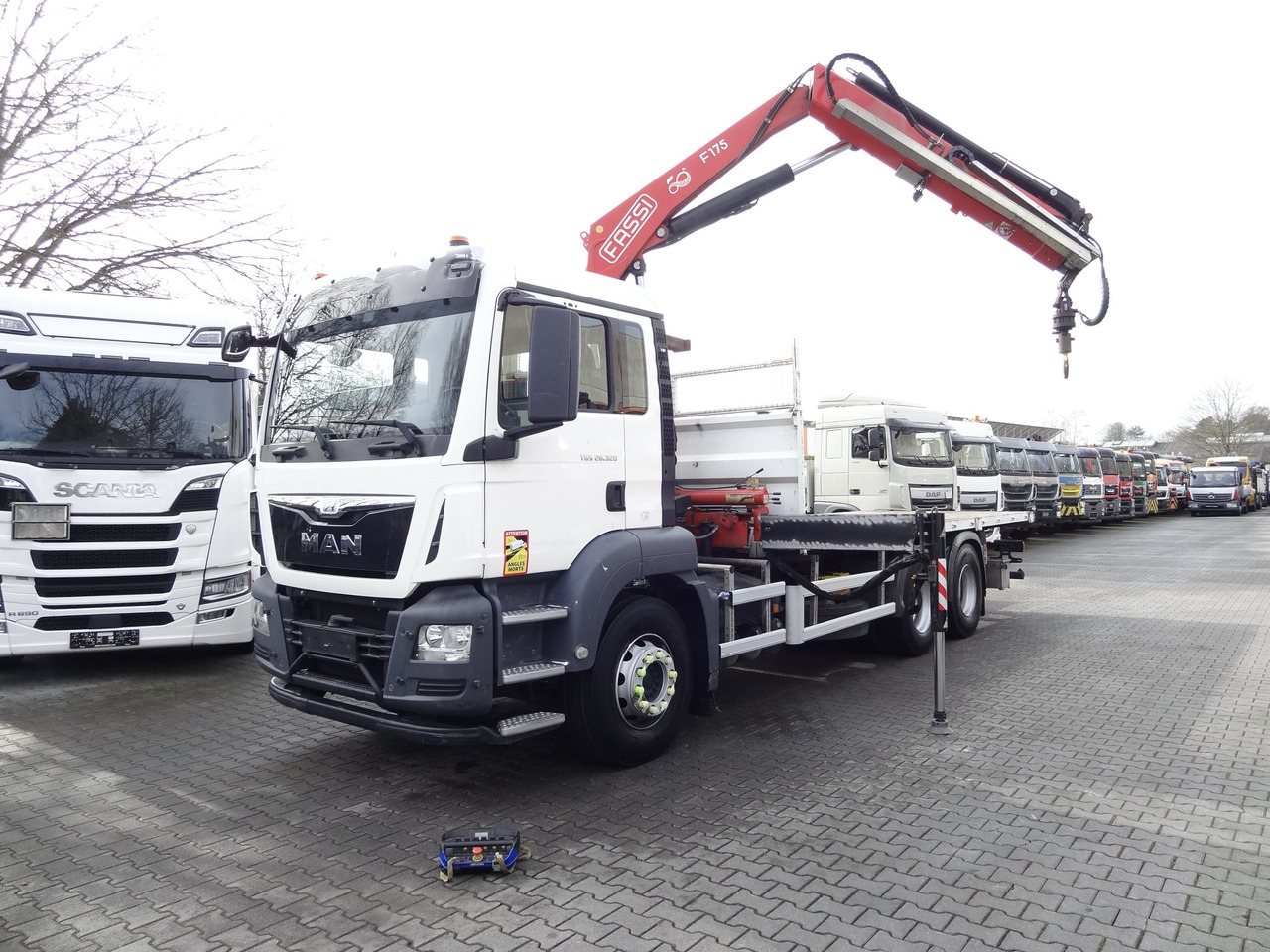MAN TGS 26.320 6X4 BB mit Kran Fassi F175 - Planbil, Kranbil: bilde 1 MAN TGS 26.320 6X4 BB mit Kran Fassi F175 - Planbil, Kranbil: bilde 1