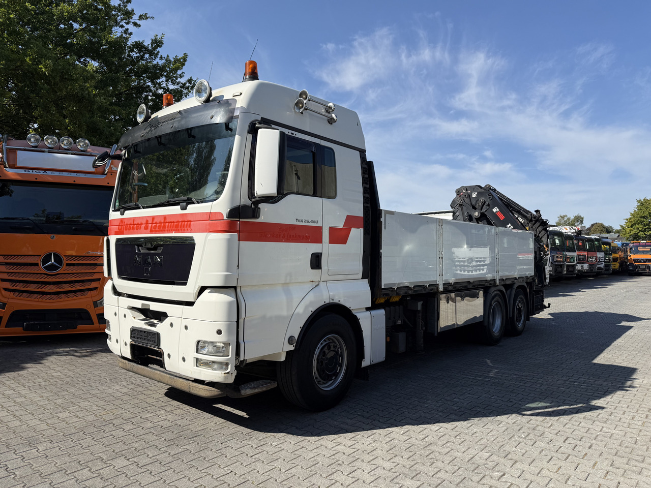 MAN TGX 26.480 6X2 Hiab 422 Bj 2017 bis 30 Meter - Kranbil, Planbil: bilde 1 MAN TGX 26.480 6X2 Hiab 422 Bj 2017 bis 30 Meter - Kranbil, Planbil: bilde 1