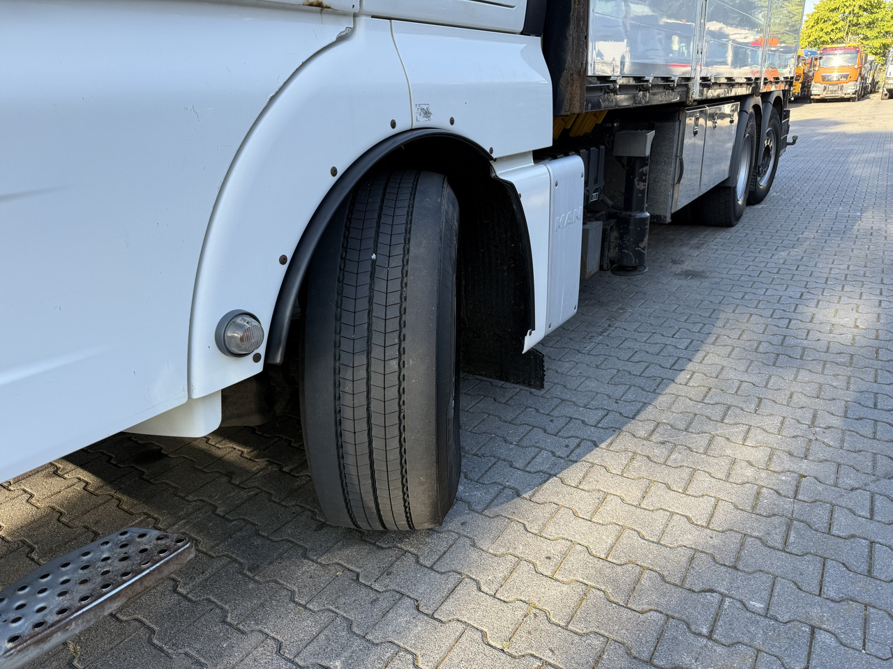 MAN TGX 26.480 6X2 Hiab 422 + Jib + Winde - Planbil, Kranbil: bilde 2 MAN TGX 26.480 6X2 Hiab 422 + Jib + Winde - Planbil, Kranbil: bilde 2