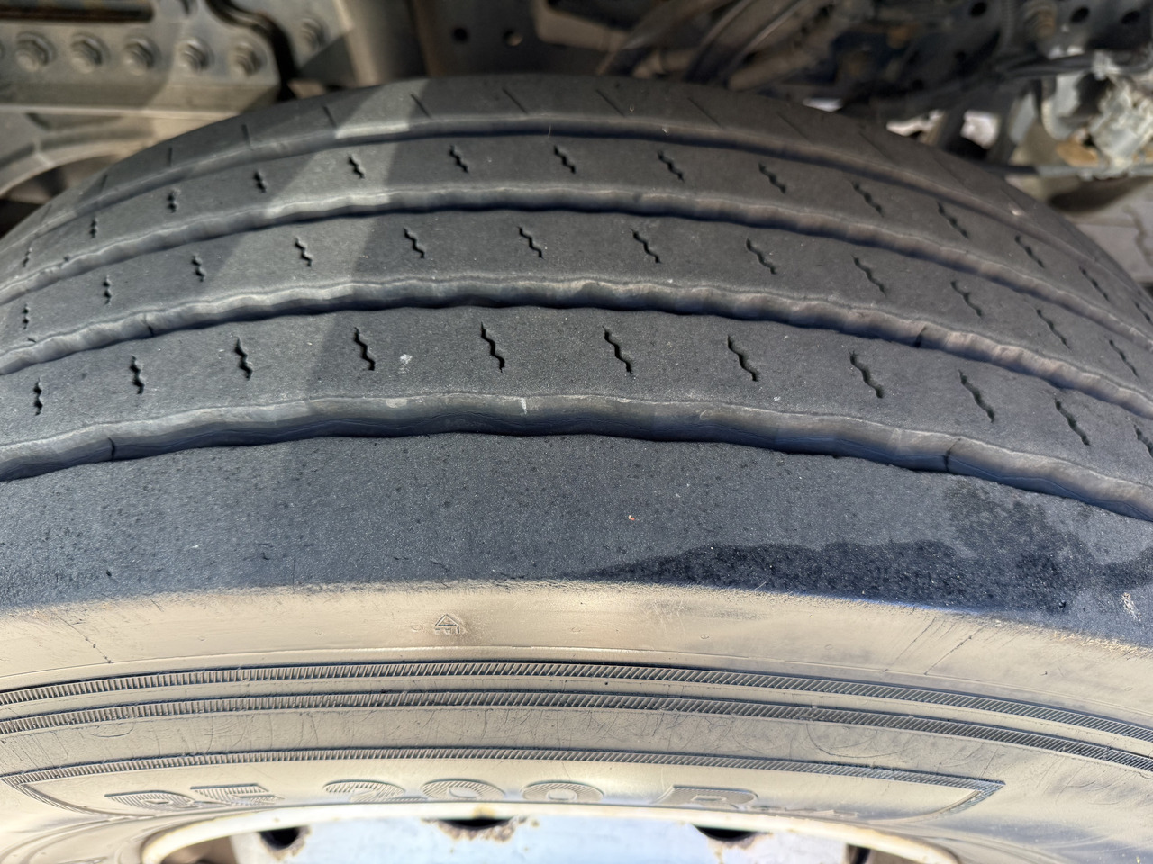 Mercedes-Benz Actros 1827 Kran Palfinger PK 9002 - Kapellbil, Kranbil: bilde 2 Mercedes-Benz Actros 1827 Kran Palfinger PK 9002 - Kapellbil, Kranbil: bilde 2