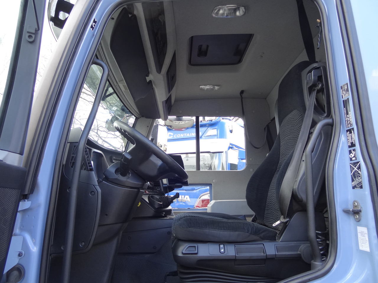 Mercedes-Benz Actros 2533 6X2 HMF 1820 Langmaterial - Planbil, Kranbil: bilde 4 Mercedes-Benz Actros 2533 6X2 HMF 1820 Langmaterial - Planbil, Kranbil: bilde 4