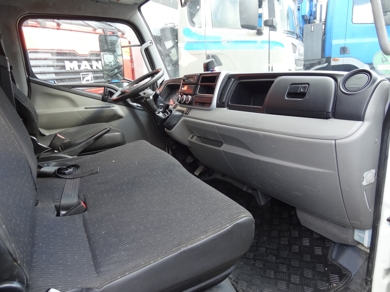 Mitsubishi Fuso 7C18 Meiller - Tippbil: bilde 5 Mitsubishi Fuso 7C18 Meiller - Tippbil: bilde 5