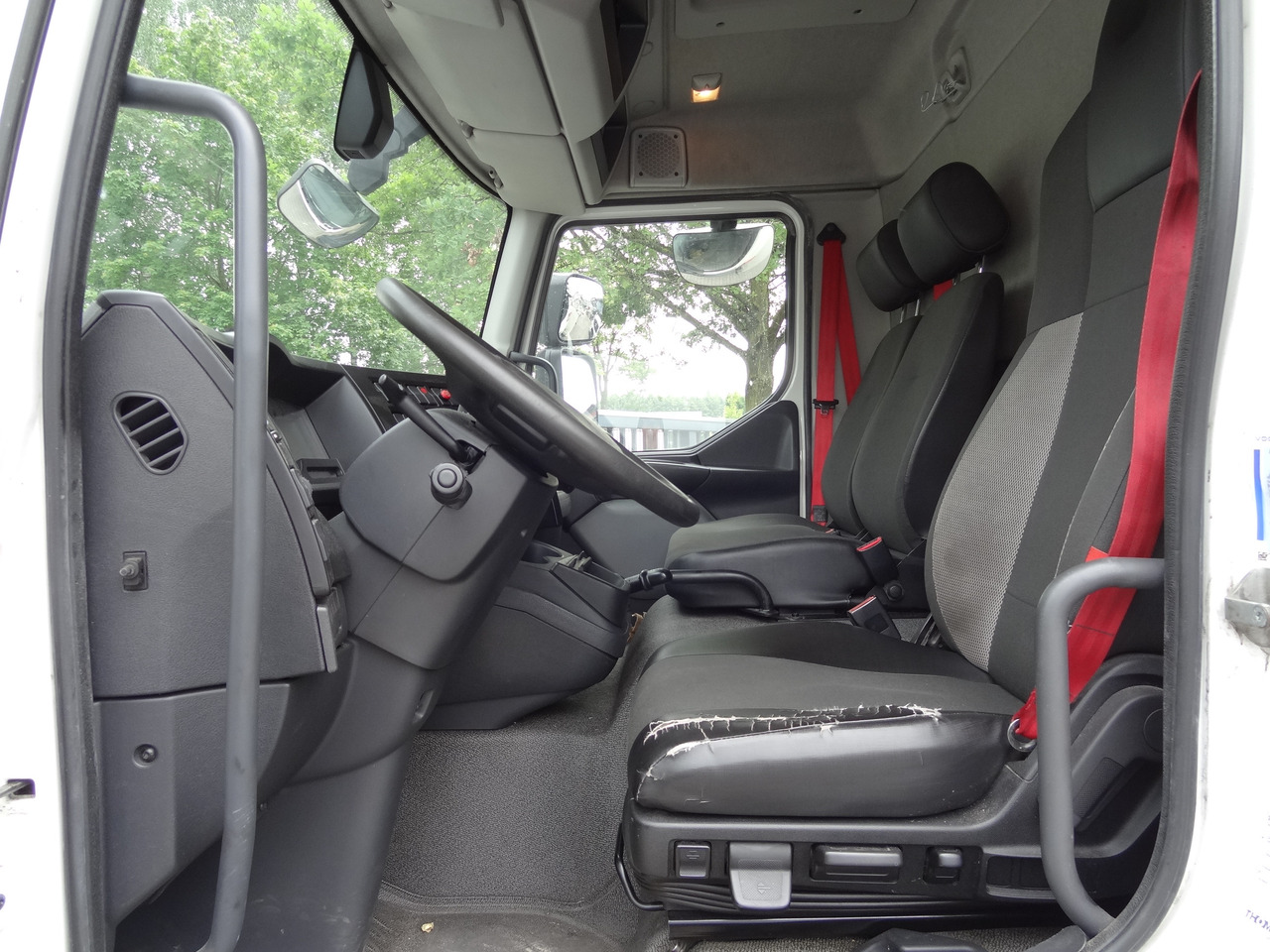 Renault D10.210 7m Koffer - Skapbil: bilde 5 Renault D10.210 7m Koffer - Skapbil: bilde 5