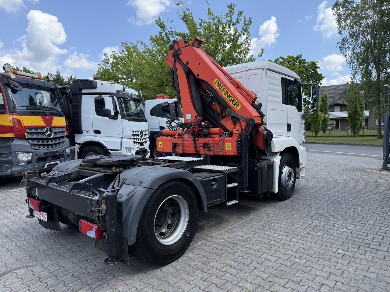 Leie MAN TGA 18.430 Kran Palfinger 16502 Jib 26.5 Meter MAN TGA 18.430 Kran Palfinger 16502 Jib 26.5 Meter: bilde 13 Leie MAN TGA 18.430 Kran Palfinger 16502 Jib 26.5 Meter MAN TGA 18.430 Kran Palfinger 16502 Jib 26.5 Meter: bilde 13