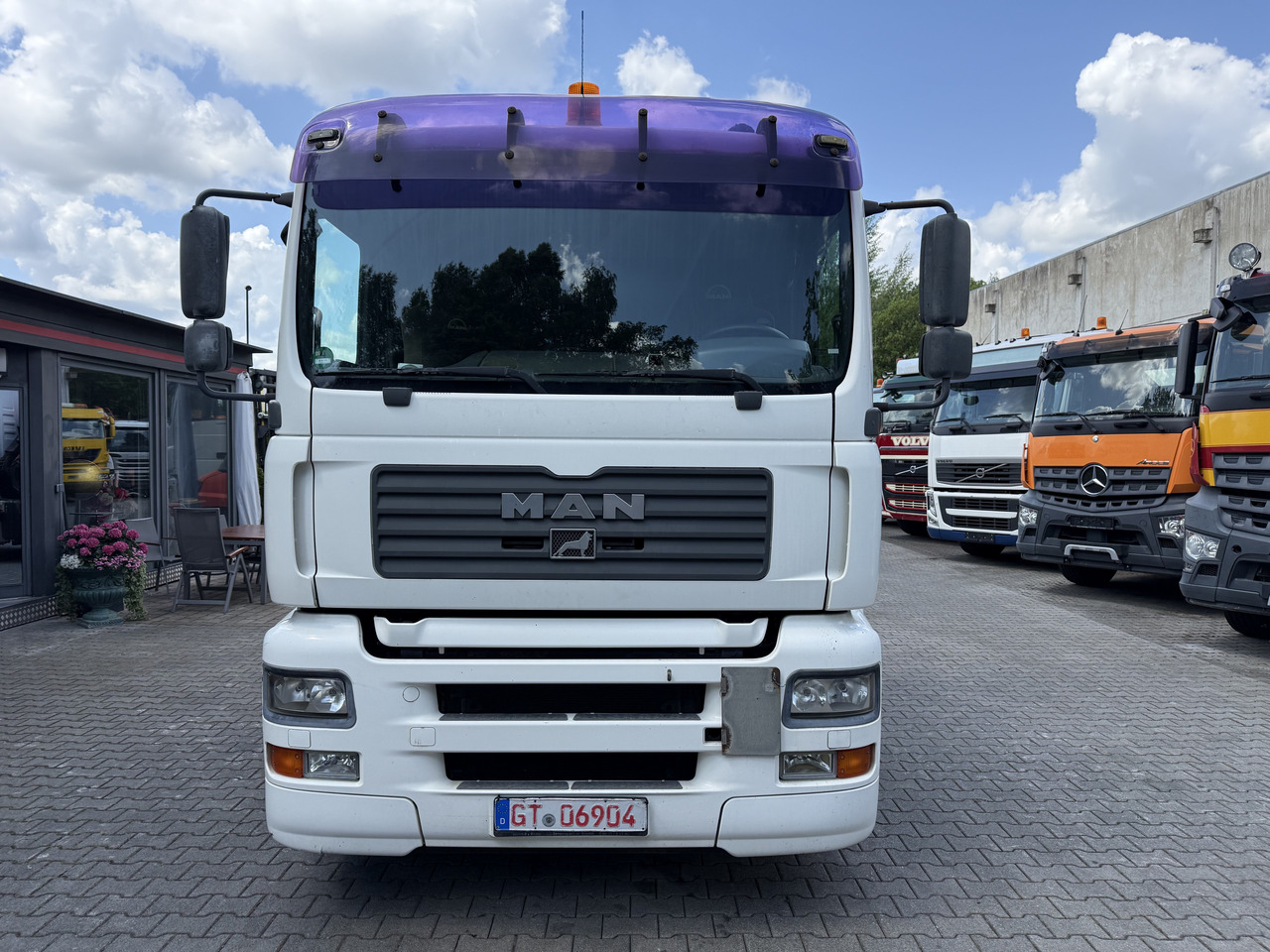 Leie MAN TGA 18.430 Kran Palfinger 16502 Jib 26.5 Meter MAN TGA 18.430 Kran Palfinger 16502 Jib 26.5 Meter: bilde 10 Leie MAN TGA 18.430 Kran Palfinger 16502 Jib 26.5 Meter MAN TGA 18.430 Kran Palfinger 16502 Jib 26.5 Meter: bilde 10