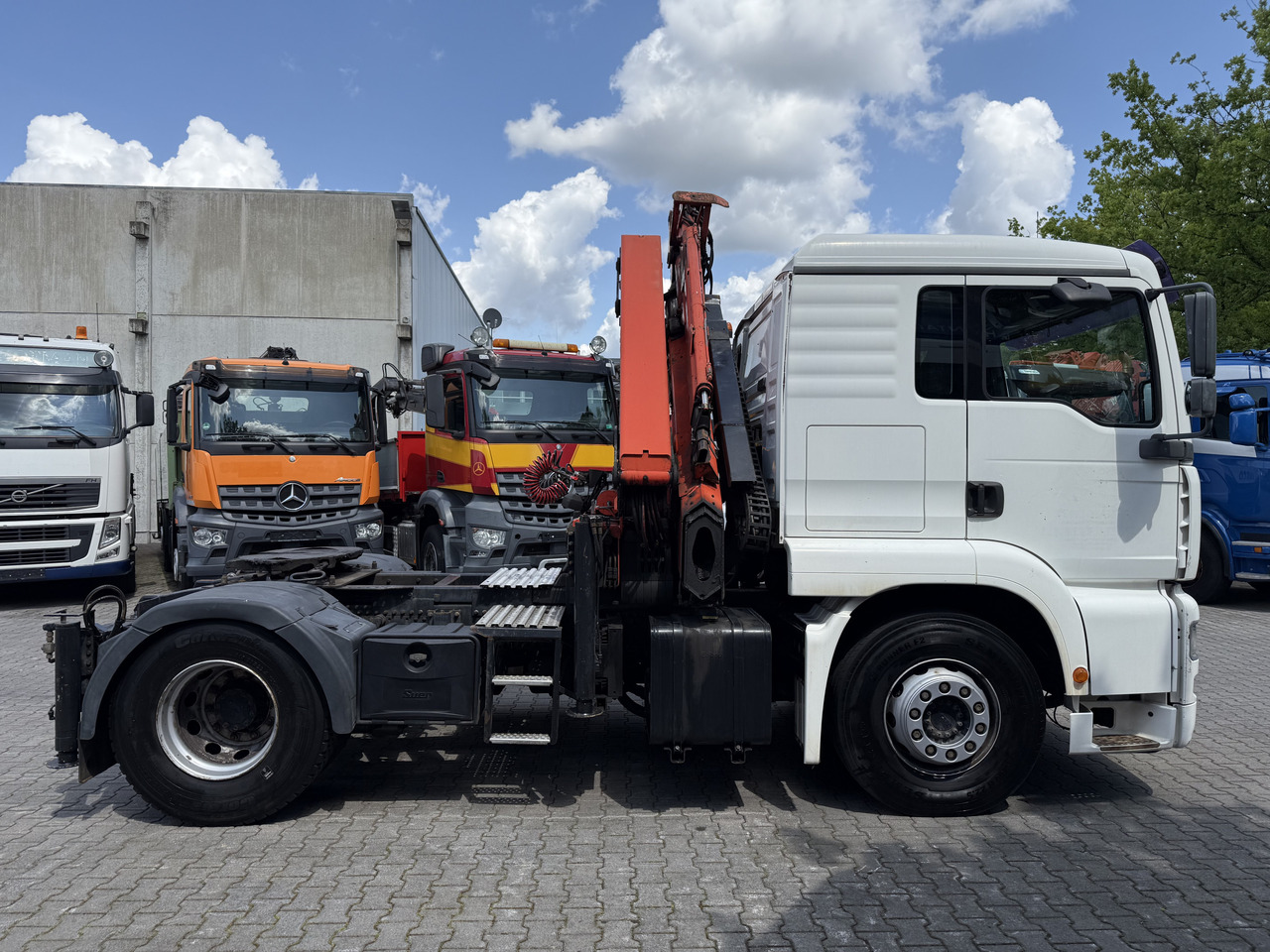 Leie MAN TGA 18.430 Kran Palfinger 16502 Jib 26.5 Meter MAN TGA 18.430 Kran Palfinger 16502 Jib 26.5 Meter: bilde 12 Leie MAN TGA 18.430 Kran Palfinger 16502 Jib 26.5 Meter MAN TGA 18.430 Kran Palfinger 16502 Jib 26.5 Meter: bilde 12