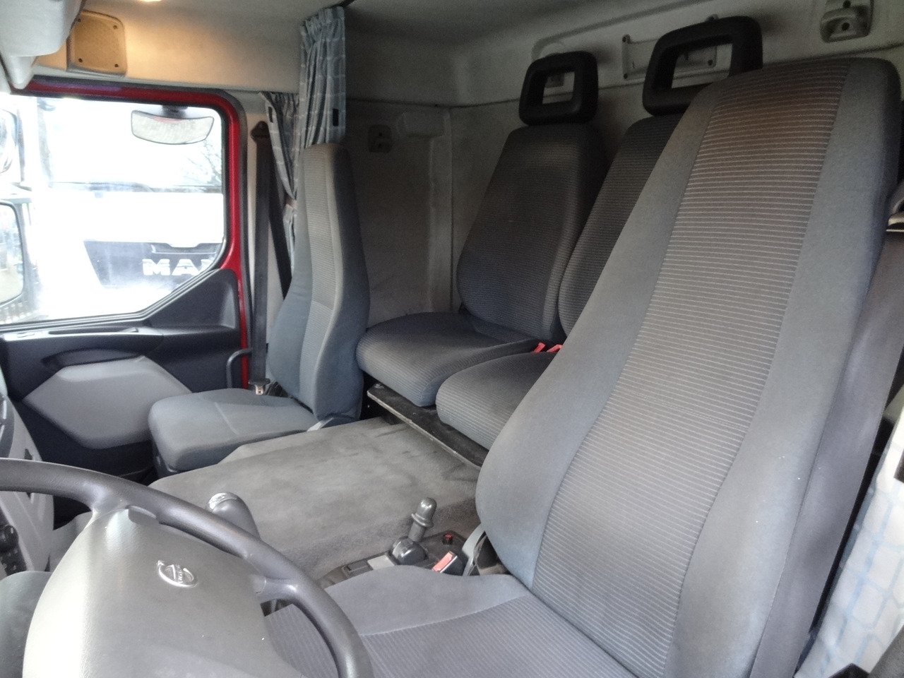 Volvo FE320 Fahrschule/ driving school - Trekkvogn: bilde 4 Volvo FE320 Fahrschule/ driving school - Trekkvogn: bilde 4