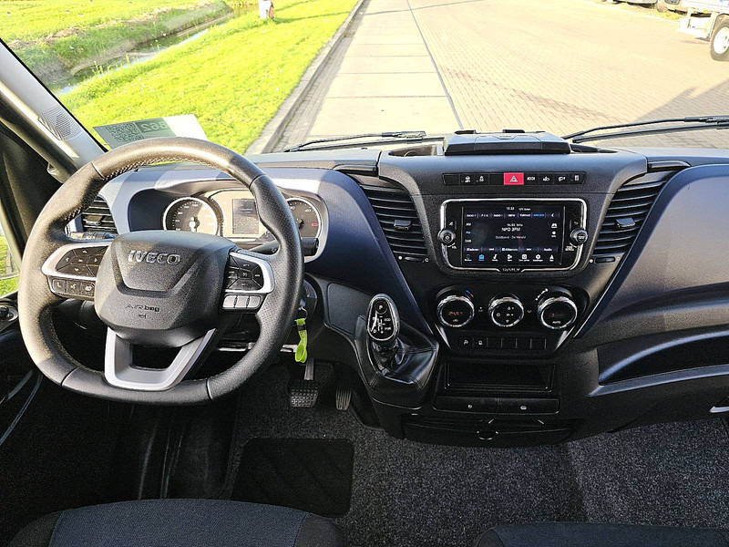 Kassebil Iveco Daily 35S18 ac automaat EURO6: bilde 8 Kassebil Iveco Daily 35S18 ac automaat EURO6: bilde 8
