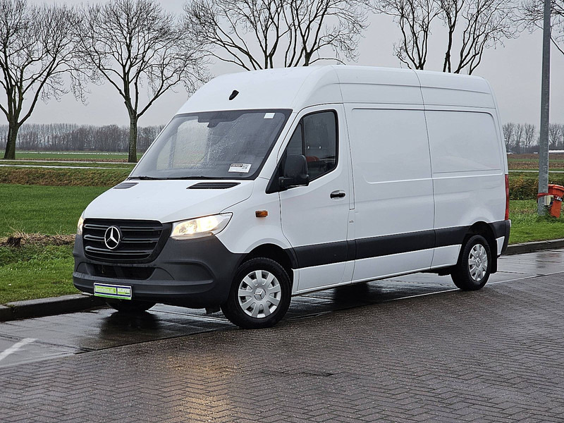 Mercedes-Benz Sprinter 315 L2H2 Mbux AC Euro6! - Kassebil: bilde 2 Mercedes-Benz Sprinter 315 L2H2 Mbux AC Euro6! - Kassebil: bilde 2