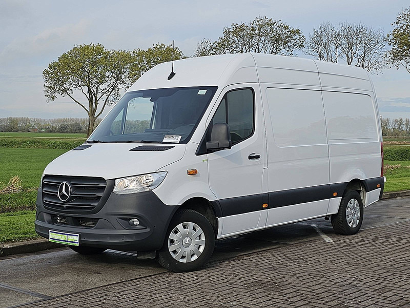 Mercedes-Benz Sprinter 317 L2H2 Mbux Navi RWD! - Kassebil: bilde 2 Mercedes-Benz Sprinter 317 L2H2 Mbux Navi RWD! - Kassebil: bilde 2