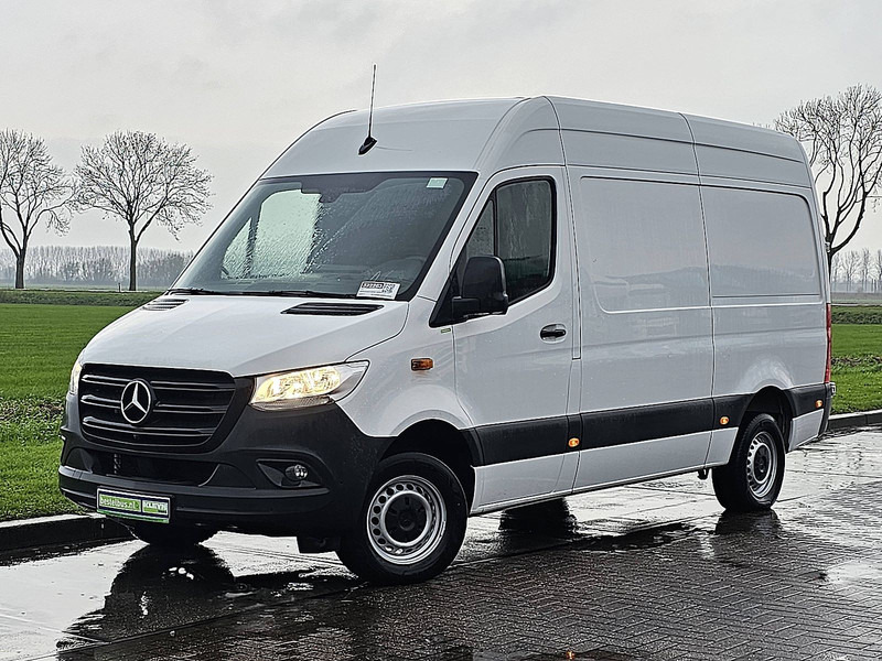 Mercedes-Benz Sprinter 317 L2H2 Mbux Navi RWD! - Kassebil: bilde 2 Mercedes-Benz Sprinter 317 L2H2 Mbux Navi RWD! - Kassebil: bilde 2