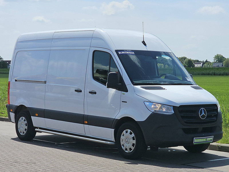 Mercedes-Benz eSprinter L2H2 35 KWH - Kassebil, Elektrisk varebil: bilde 5 Mercedes-Benz eSprinter L2H2 35 KWH - Kassebil, Elektrisk varebil: bilde 5