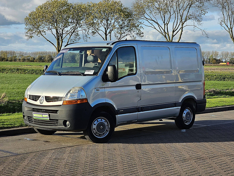 Renault Master 2.5 - Kassebil: bilde 2 Renault Master 2.5 - Kassebil: bilde 2