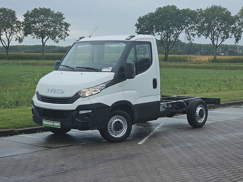 Iveco Daily 35 S 12 CHASSIS - Varebil: bilde 2 Iveco Daily 35 S 12 CHASSIS - Varebil: bilde 2