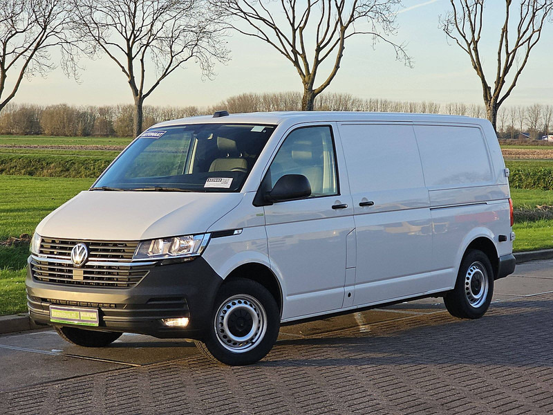 Volkswagen Transporter 2.0 TDI L2H1 Navi 4 Motion - Små varebil: bilde 2 Volkswagen Transporter 2.0 TDI L2H1 Navi 4 Motion - Små varebil: bilde 2