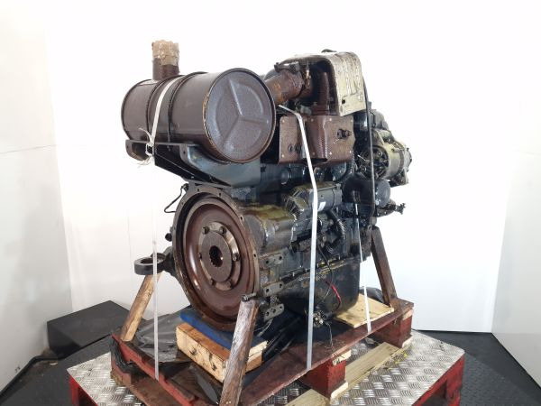 Komatsu/Cummins S4D102E-1/4BT3.9 Engine (Plant) - Motor for Bygg og anlegg: bilde 1 Komatsu/Cummins S4D102E-1/4BT3.9 Engine (Plant) - Motor for Bygg og anlegg: bilde 1