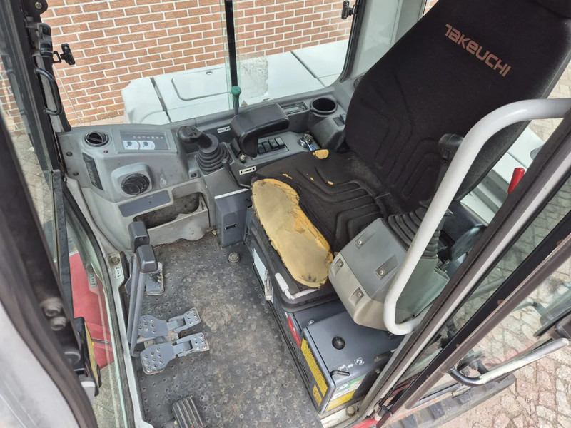 Takeuchi TB250 - Minigraver: bilde 5 Takeuchi TB250 - Minigraver: bilde 5