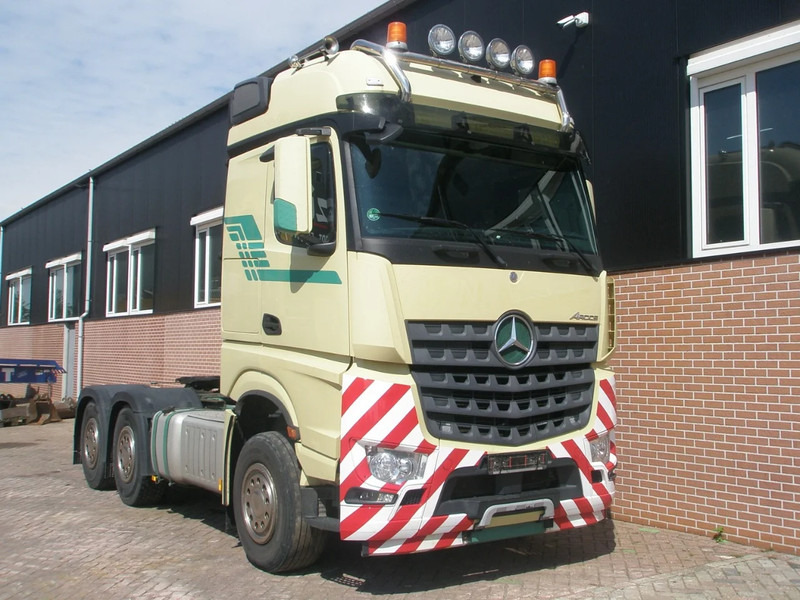 Mercedes-Benz Arocs 3351 3351 120 Ton - Trekkvogn: bilde 4 Mercedes-Benz Arocs 3351 3351 120 Ton - Trekkvogn: bilde 4