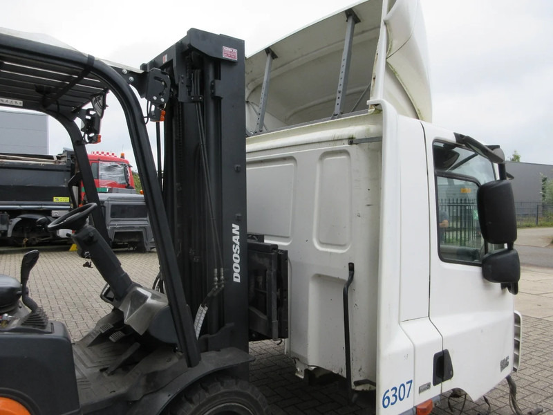 Førerhus og interiør for Lastebil DAF DAF CF 75 DAGCABINE MODEL EURO 5: bilde 6