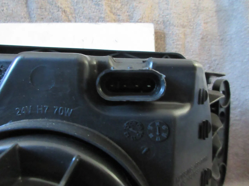 Iveco 504238117 KOPLAMP LINKS IVECO STRALIS MODEL EURO 5 NIEUWE EN GEBRUIKT - Frontlys for Lastebil: bilde 5 Iveco 504238117 KOPLAMP LINKS IVECO STRALIS MODEL EURO 5 NIEUWE EN GEBRUIKT - Frontlys for Lastebil: bilde 5