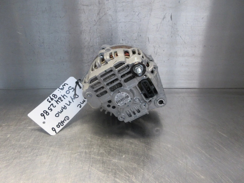 Iveco 504342586 DYNAMO IVECO // BMC EURO 6 MODEL 2023 - Dynamo for Lastebil: bilde 2 Iveco 504342586 DYNAMO IVECO // BMC EURO 6 MODEL 2023 - Dynamo for Lastebil: bilde 2