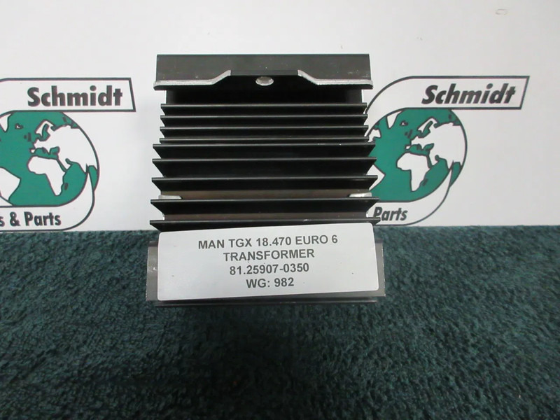 MAN 81.25907-0350 VOLTAGE CONVERTER MAN 18.470 MODEL 2022 - Elektrisk system for Lastebil: bilde 4 MAN 81.25907-0350 VOLTAGE CONVERTER MAN 18.470 MODEL 2022 - Elektrisk system for Lastebil: bilde 4
