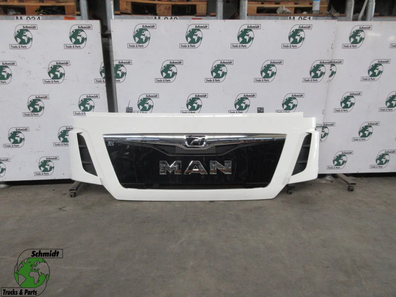 MAN 81.61110-6095//81.61150-0143 81.61110-6081 GRILL MAN TGX EURO 6 - Grill for Lastebil: bilde 1 MAN 81.61110-6095//81.61150-0143 81.61110-6081 GRILL MAN TGX EURO 6 - Grill for Lastebil: bilde 1