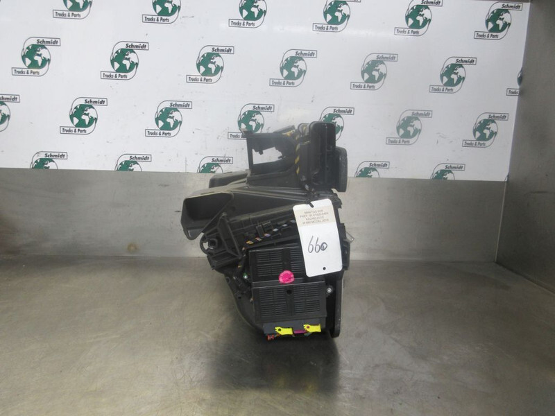 MAN TGX 81.61900-6466 KACHELHUIS EURO 6 - Varme/ Ventilasjon for Lastebil: bilde 2 MAN TGX 81.61900-6466 KACHELHUIS EURO 6 - Varme/ Ventilasjon for Lastebil: bilde 2