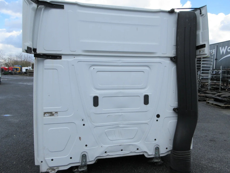 Førerhus og interiør for Lastebil Mercedes-Benz CABINE MERCEDES 2145 MP4 EURO 6 DEZE IS VOOR ONDERDELEN !!!: bilde 8 Førerhus og interiør for Lastebil Mercedes-Benz CABINE MERCEDES 2145 MP4 EURO 6 DEZE IS VOOR ONDERDELEN !!!: bilde 8